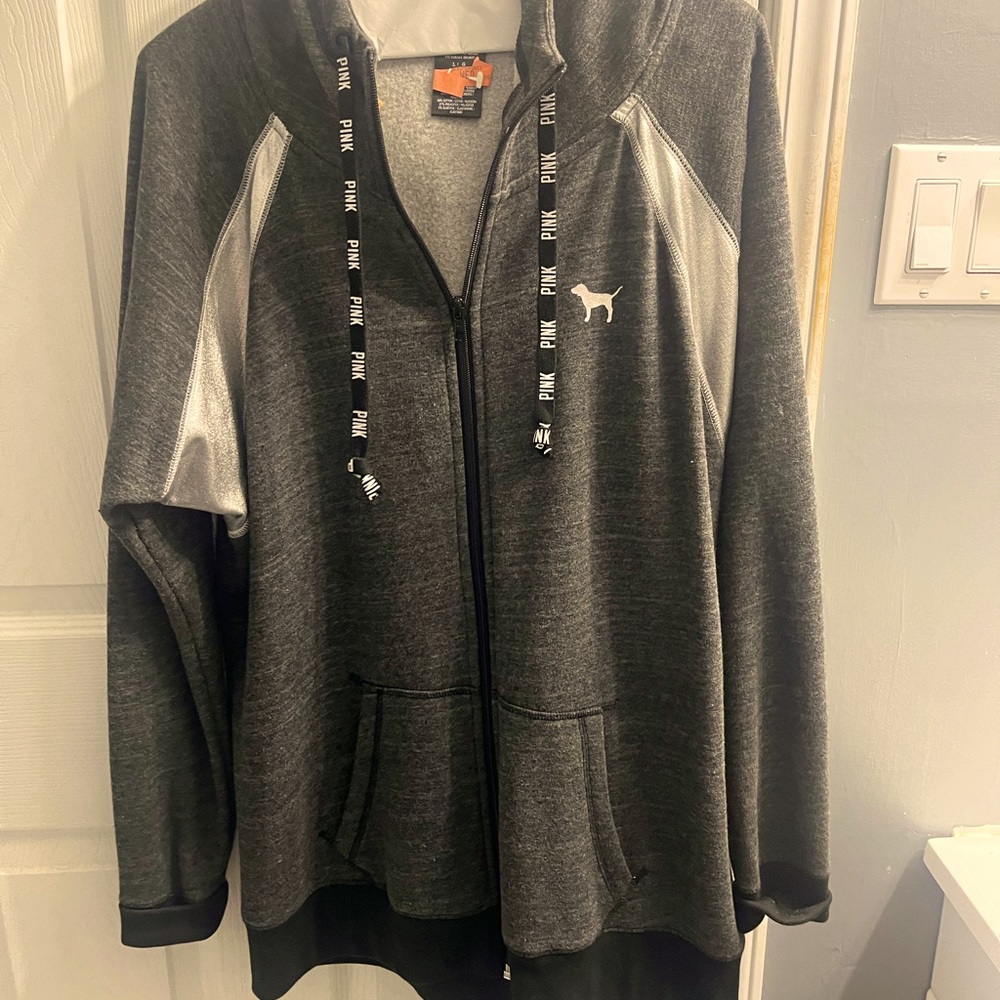 VICTORIA SECRET CHARCOAL GREY/With Shimmer/Runway Collection!! Size LARGE.